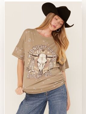 ROCK & ROLL Denim  Midnight Rodeo Steer Short Sleeve Graphic Tee size small